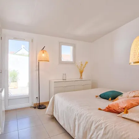 L'atypique, Avec Terrasse A 150m De La بيت للعطل *